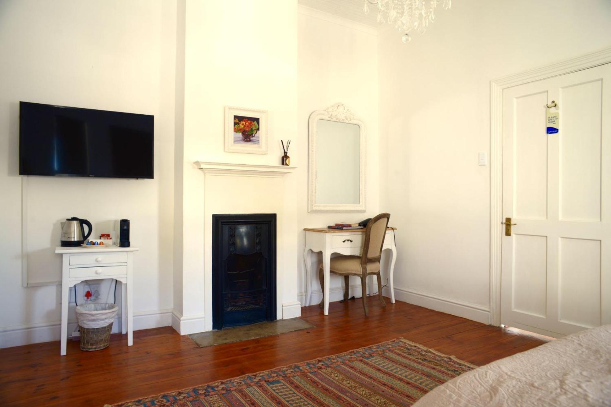 The Sanctuary Bed & Breakfast Prince Albert Room photo